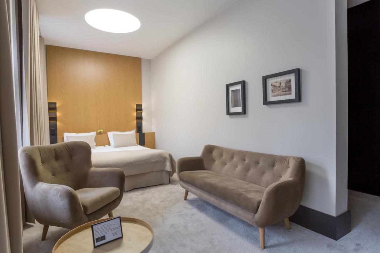 Hotel Nihil Novi Ράντομ Εξωτερικό φωτογραφία