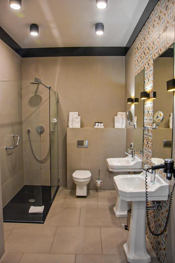 Hotel Nihil Novi Ράντομ Εξωτερικό φωτογραφία